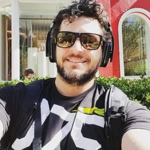 Meet your Posher, Eric